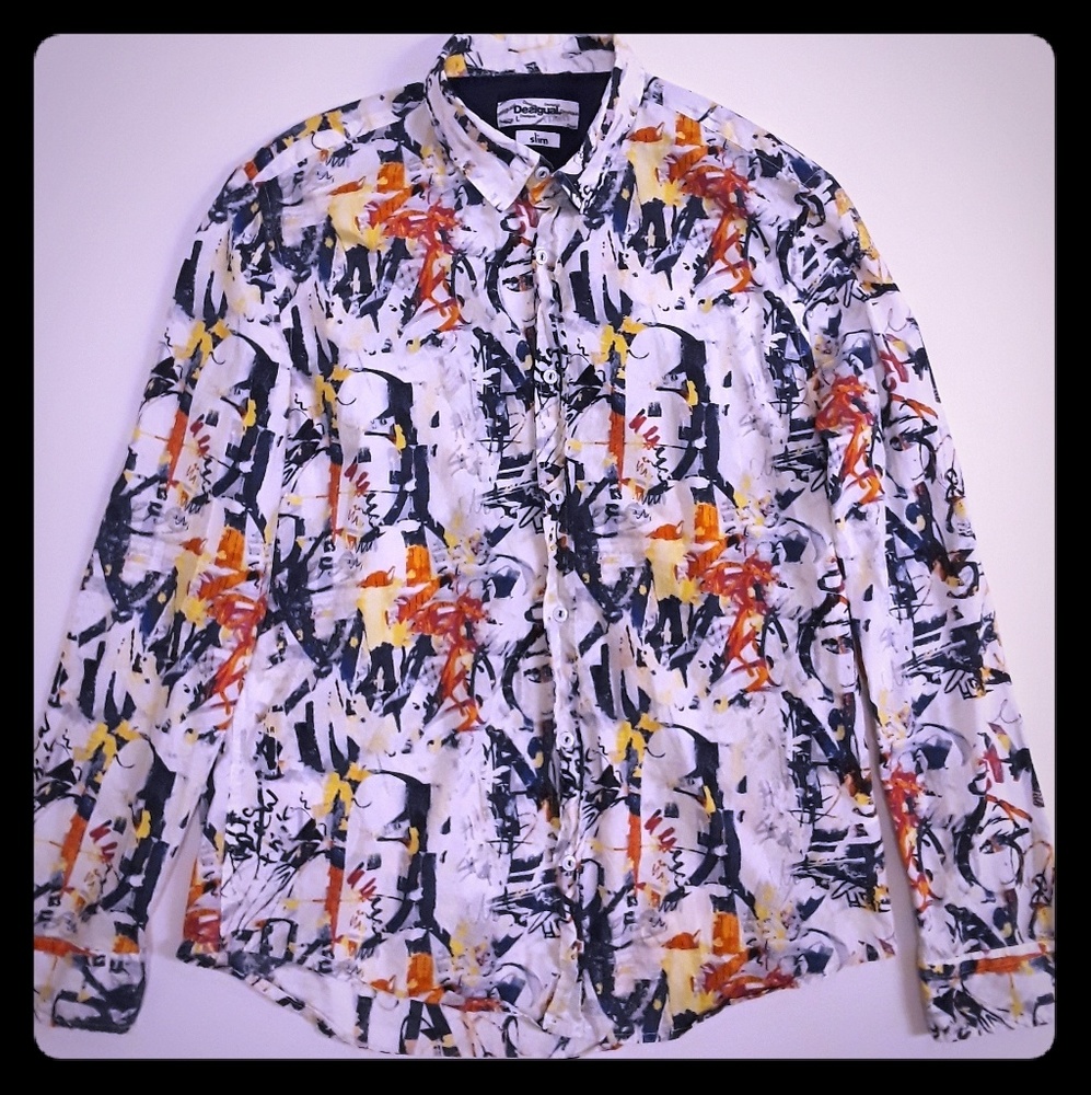 Desigual graffiti slim shirt SIZE LARGE